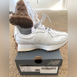 New Balance 327 Women’s 36.5 in Sea Salt